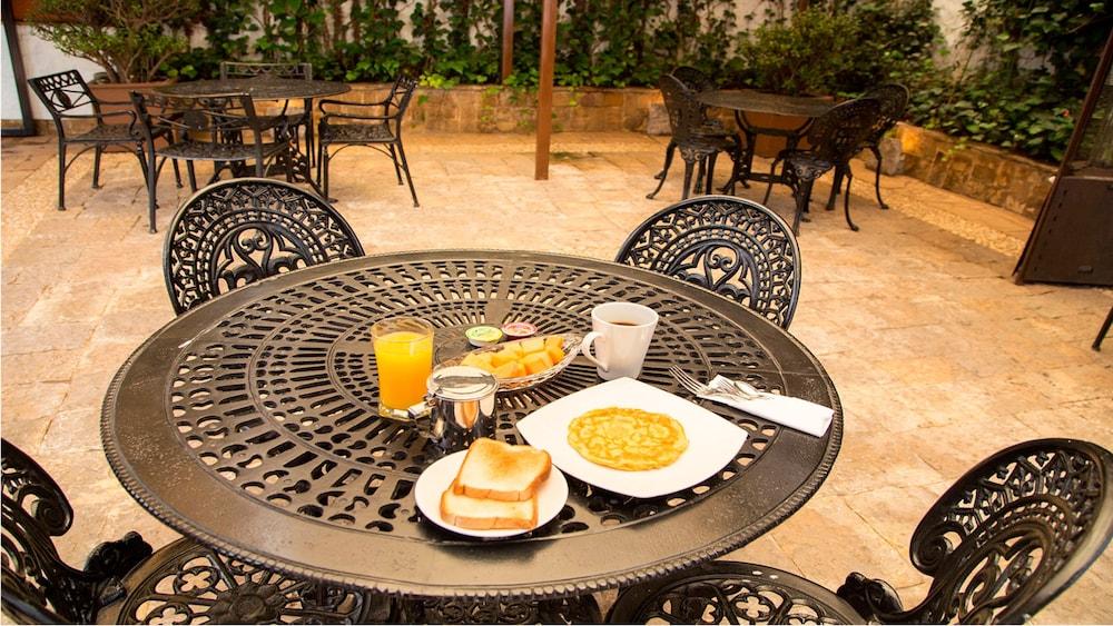 Hotel Casona Usaquen Богота Экстерьер фото